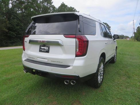 Used 2023 GMC Yukon Denali AWD/4WD image 6
