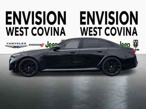 Used 2025 BMW M5 w/ Executive Package image 6