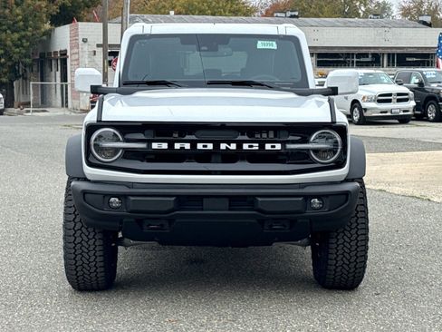 New 2025 Ford Bronco Outer Banks w/ Sasquatch Package image 8