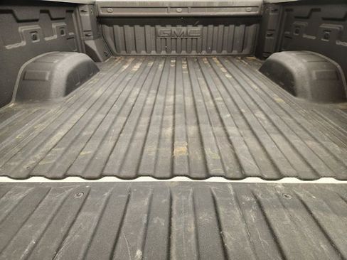 Used 2025 GMC Sierra 2500 AT4 w/ Technology Package image 30