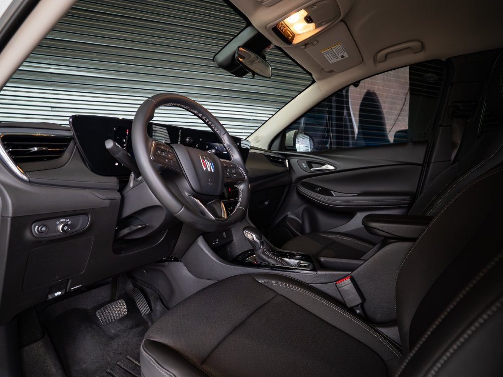 Used 2025 Buick Encore GX Preferred FWD image 28