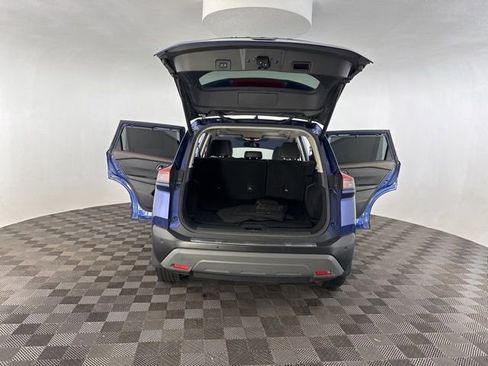 Used 2021 Nissan Rogue SL w/ Premium Package image 19