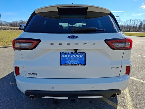 Certified 2023 Ford Escape ST-Line Select w/ Tech Pack #2 image 5