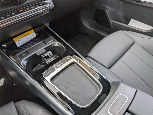 New 2026 Mercedes-Benz GLB 250 image 12