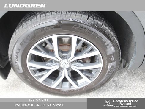 Used 2019 Volkswagen Tiguan SE AWD/4WD image 20