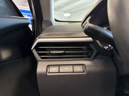 Used 2025 Nissan Altima 2.5 SV FWD image 20