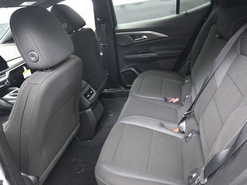 New 2026 Chevrolet Equinox EV LT image 9