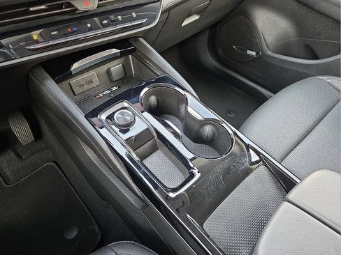 Used 2024 Buick Envision Preferred image 25