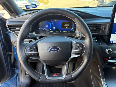 Used 2020 Ford Explorer ST w/ Premium Technology Package image 16