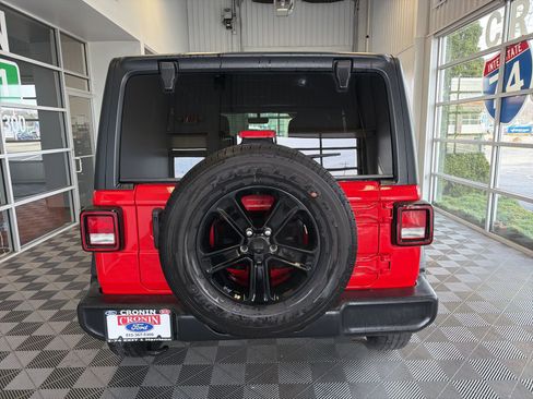 Used 2022 Jeep Wrangler Unlimited Sport image 5