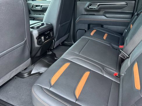Used 2025 GMC Sierra 2500 AT4 AWD/4WD image 13