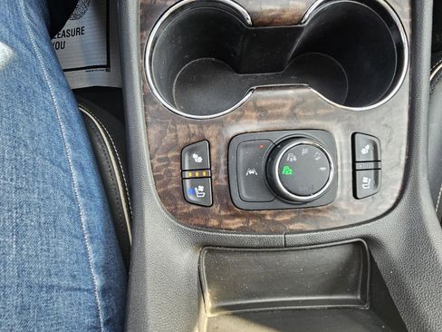 Used 2020 GMC Acadia Denali w/ Denali Ultimate Package image 11