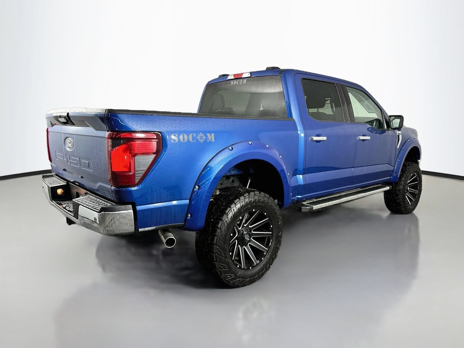 Used 2024 Ford F150 XLT AWD/4WD image 8