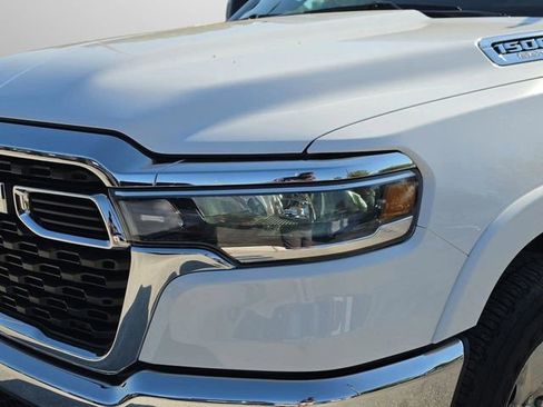 Used 2025 RAM 1500 Big Horn AWD/4WD image 35