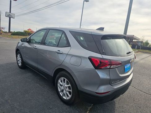 Used 2024 Chevrolet Equinox LS image 6