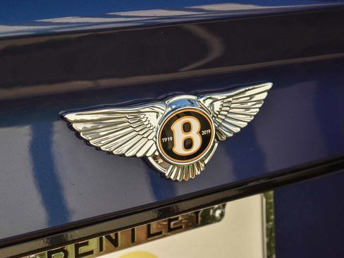 Used 2019 Bentley Bentayga image 15