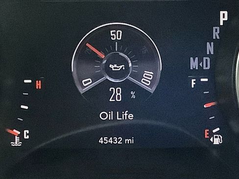 Used 2021 Dodge Challenger GT image 10