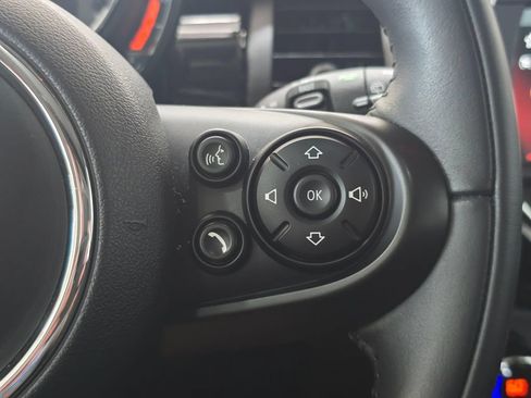 Used 2021 MINI Cooper 4-Door Hardtop w/ Storage Package FWD image 17