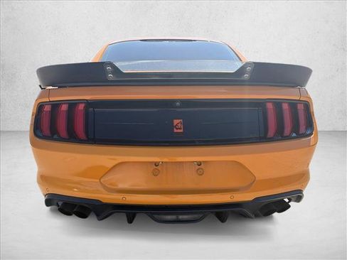 Used 2018 Ford Mustang GT RWD image 4