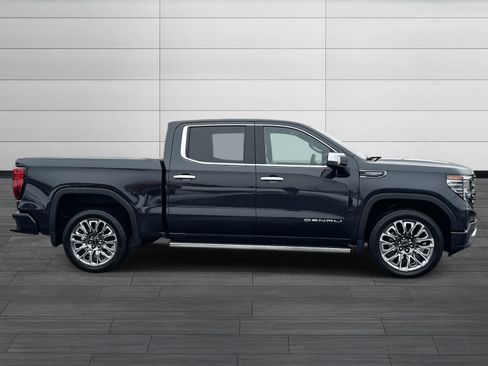 Used 2024 GMC Sierra 1500 Denali Ultimate image 3
