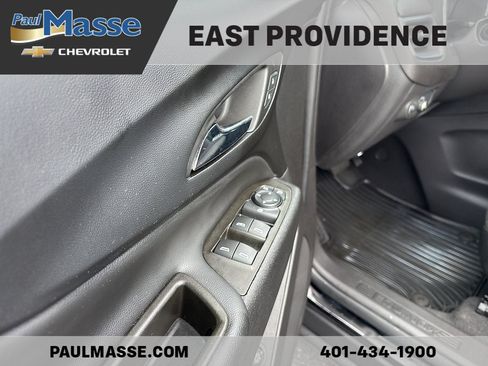 Used 2023 Chevrolet Equinox LT AWD/4WD image 9