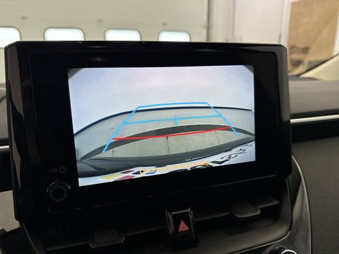 Used 2024 Toyota Corolla LE image 16