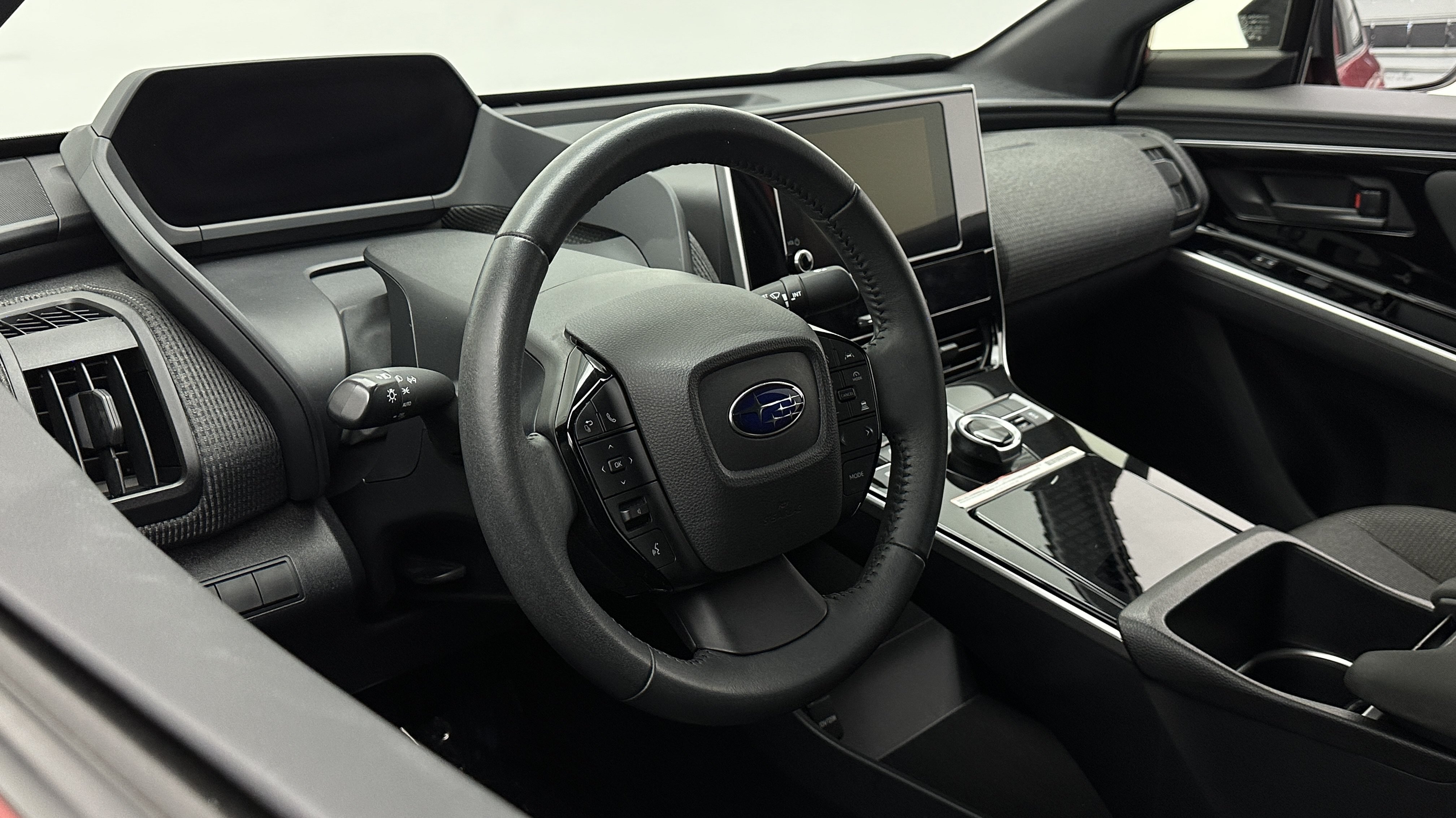 Used 2023 Subaru Solterra AWD image 8