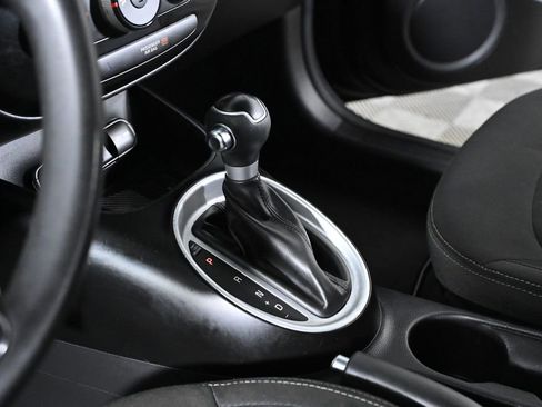 Used 2019 Kia Soul image 18