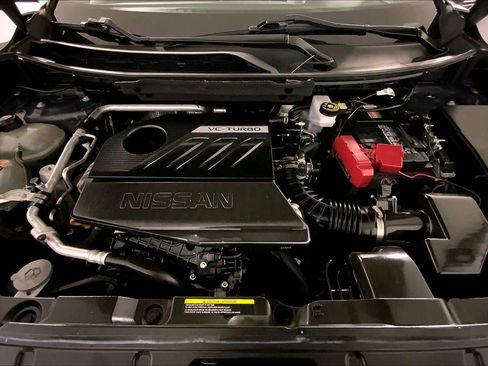 Used 2024 Nissan Rogue SV image 10