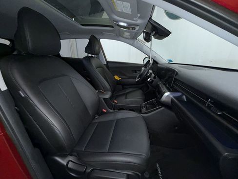 Used 2024 Hyundai Kona Limited image 17