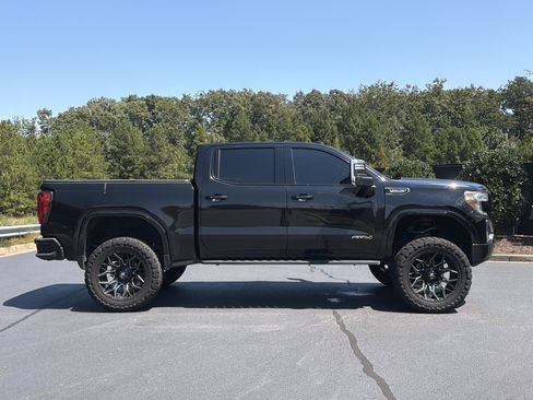 Used 2022 GMC Sierra 1500 AT4 w/ AT4 Premium Package AWD/4WD image 5