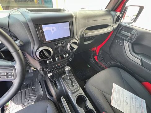 Used 2015 Jeep Wrangler Sport w/ Quick Order Package 24S AWD/4WD image 23