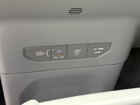 New 2026 Kia EV9 Light image 27