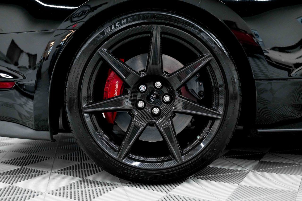 Used 2021 Ford Mustang Shelby GT500 w/ Carbon Fiber Track Pack RWD image 43