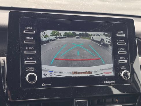 Used 2024 Toyota Camry SE FWD image 17