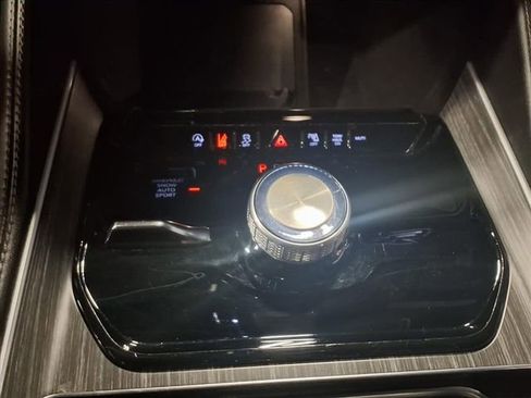 Used 2024 Jeep Wagoneer L Series II w/ Flexible Seating Group image 25