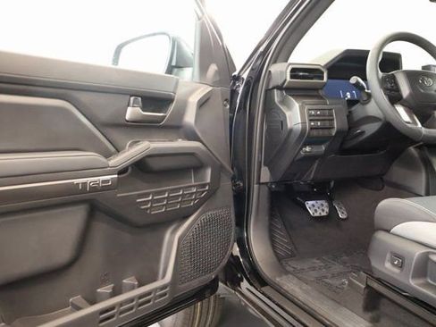 New 2025 Toyota Tacoma TRD Sport image 8