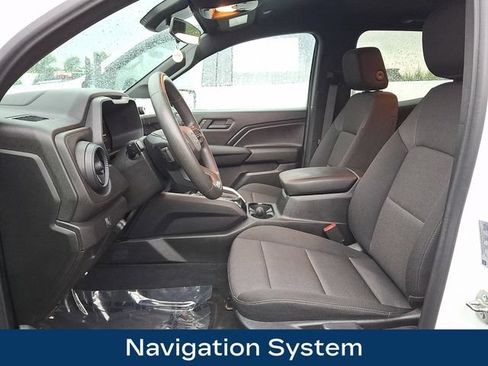 Used 2025 Chevrolet Colorado Trail Boss AWD/4WD image 2