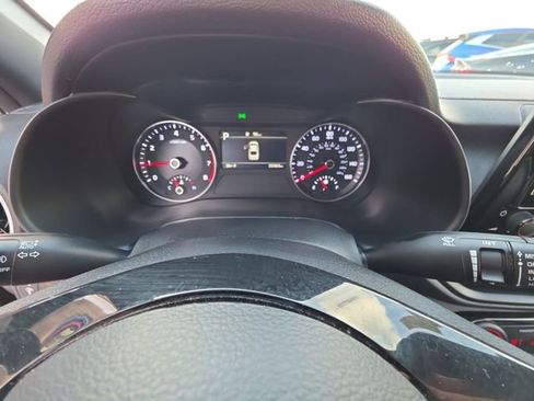 Used 2024 Kia Forte GT-Line image 11