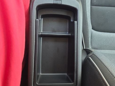 Used 2025 Chevrolet TrailBlazer LT FWD image 23