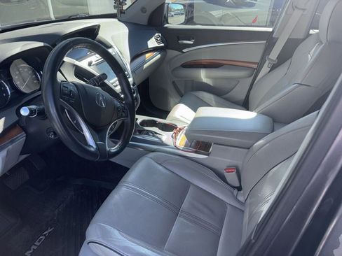 Used 2018 Acura MDX w/ Advance & Entertainment image 2