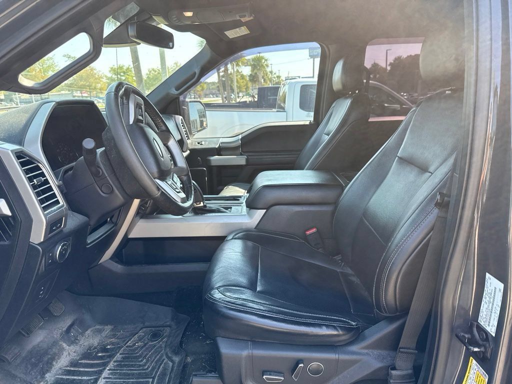 Used 2016 Ford F150 Lariat w/ Equipment Group 502A Luxury AWD/4WD image 6