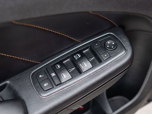 Used 2018 Dodge Charger R/T RWD image 42