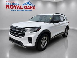 Used 2025 Ford Explorer Active RWD video 1