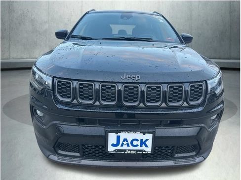 New 2026 Jeep Compass Latitude AWD/4WD image 10