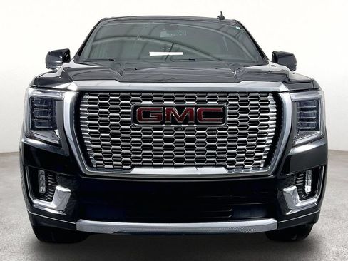 Used 2022 GMC Yukon XL Denali AWD/4WD image 4