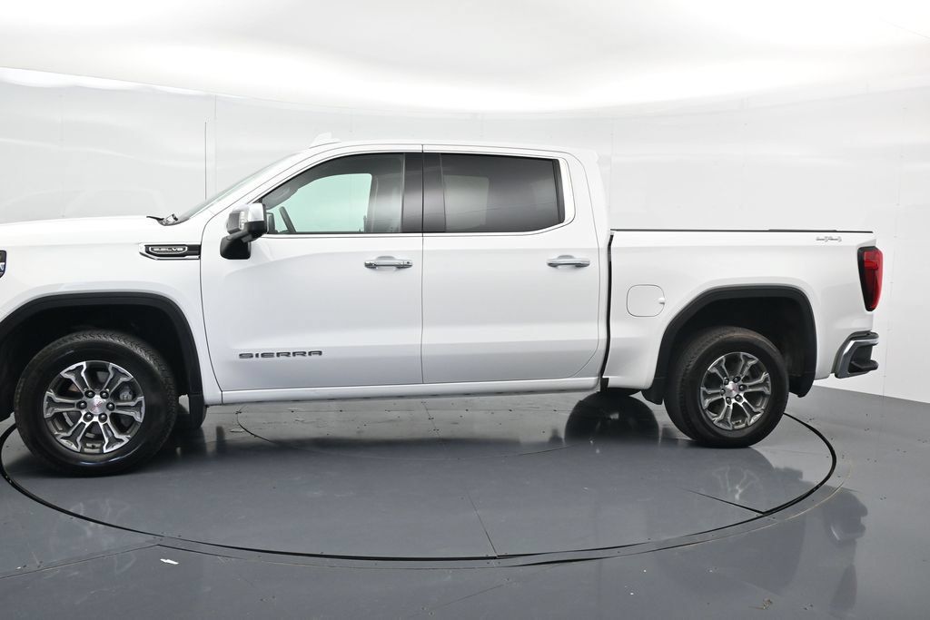 Used 2026 GMC Sierra 1500 SLT AWD/4WD image 2