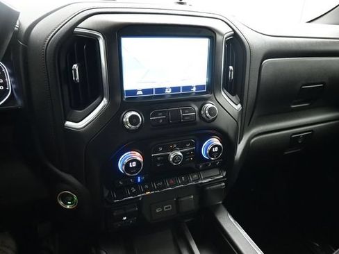 Used 2021 GMC Sierra 1500 AT4 w/ AT4 Preferred Package AWD/4WD image 8