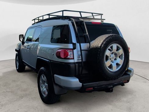 Used 2008 Toyota FJ Cruiser 4WD image 3