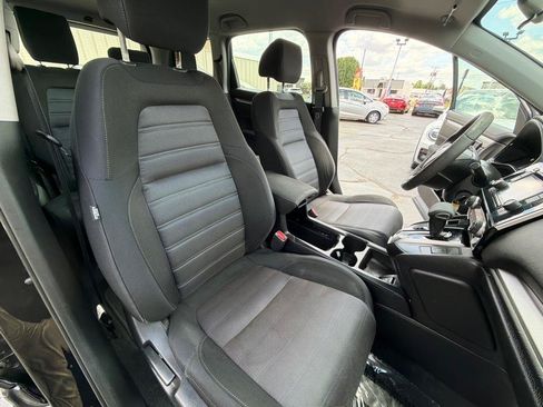 Used 2019 Honda CR-V LX image 19